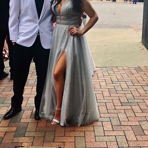 Silver sparkly dress 🤍